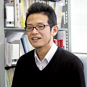 山中 克久